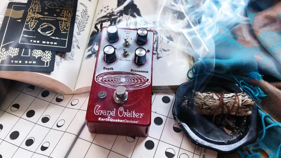 EarthQuaker Devices Grand Orbiter guitar effects pedal