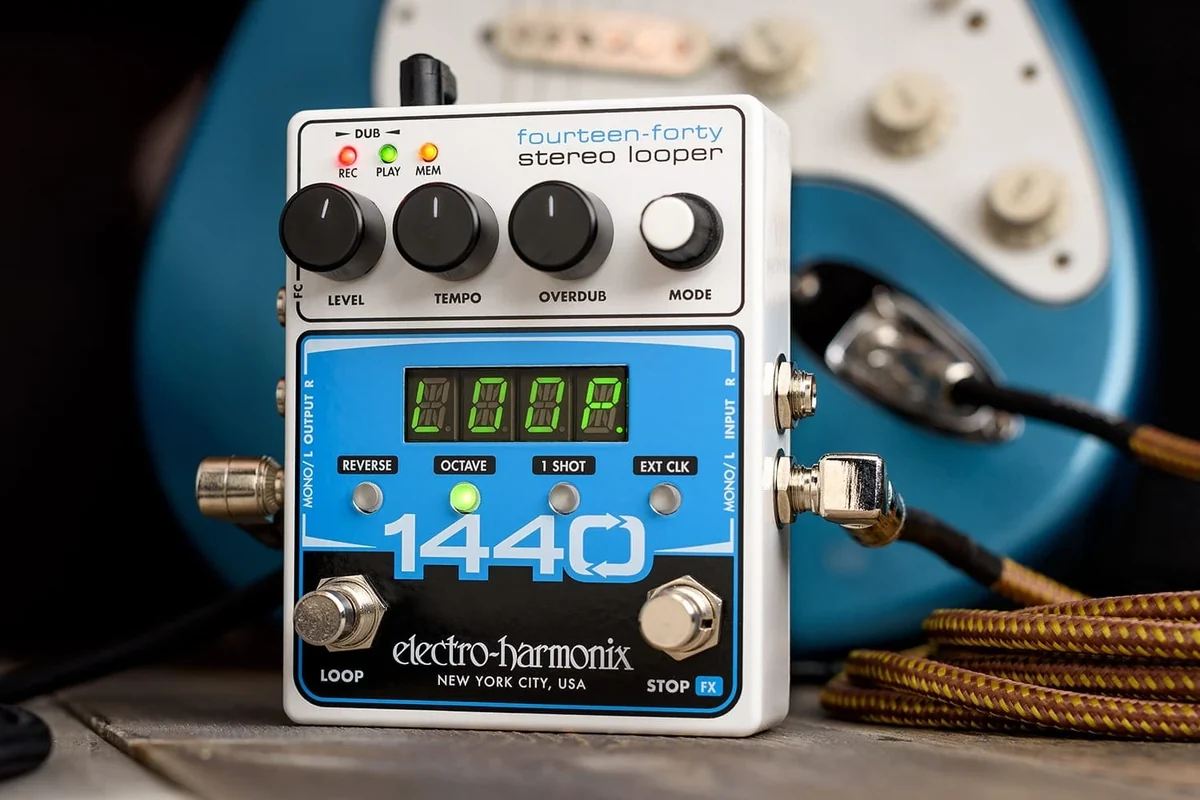 Electro-Harmonix 1440 Stereo Looper guitar effects pedal