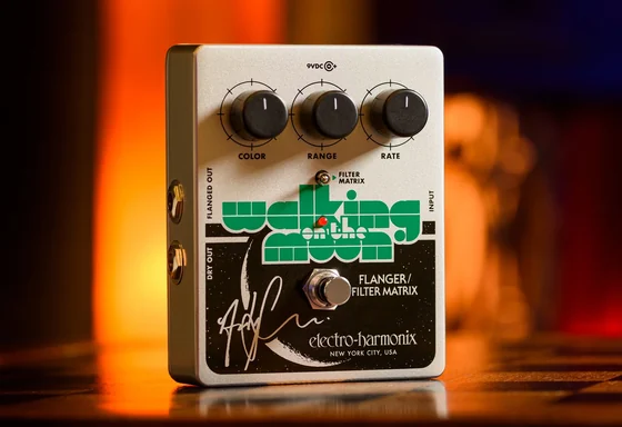 Electro-Harmonix Andy Summers Walking On The Moon guitar effects pedal