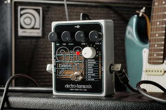 Electro-Harmonix BASS9 Bass Machine guitar effects pedal
