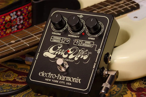 Electro-Harmonix Good Vibes guitar effects pedal