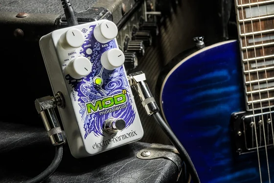 Electro-Harmonix MOD 11 guitar effects pedal