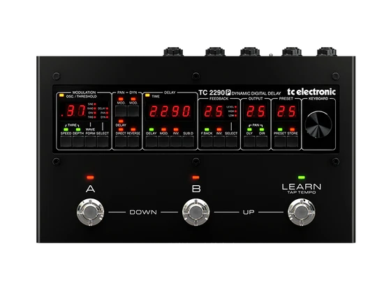 TC Electronic 2290 P Dynamic Digital Delay guitar effects pedal